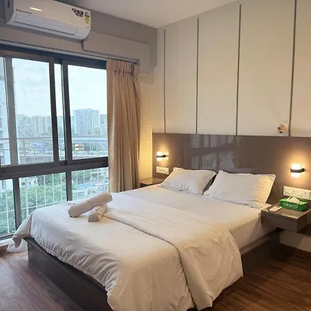 Apartment Coastal Chic - 10min From Airport Mumbai