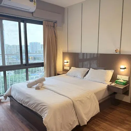 Coastal Chic - 10min From Airport
