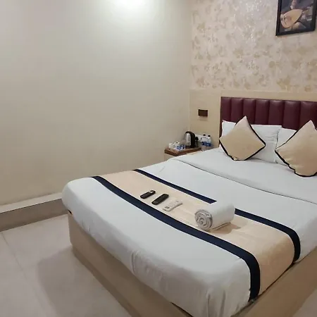 4shine Guest house Mumbai