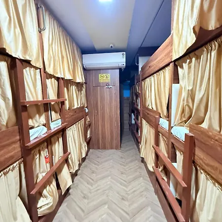 Signature Hostel Mumbai