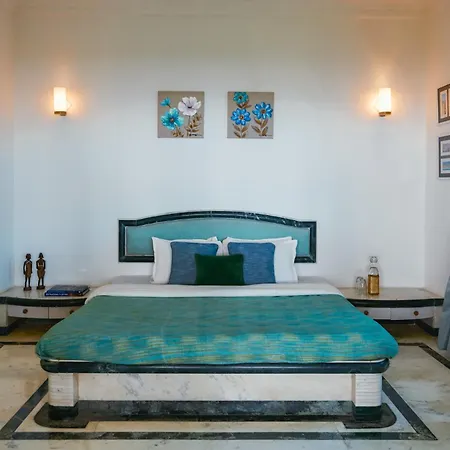 Stayvista's Bharat - Beachfront Serenity With A Spacious Lawn Villa *