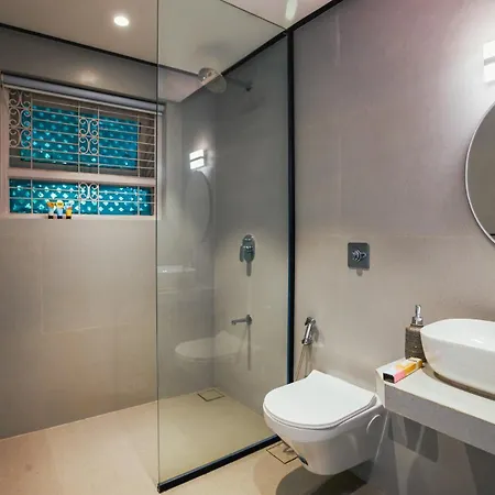 Stayvista's Bharat - Beachfront Serenity With A Spacious Lawn Villa Mumbai