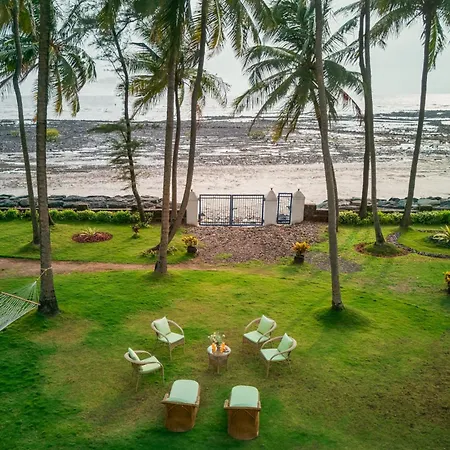 Stayvista's Bharat - Beachfront Serenity With A Spacious Lawn Villa Mumbai