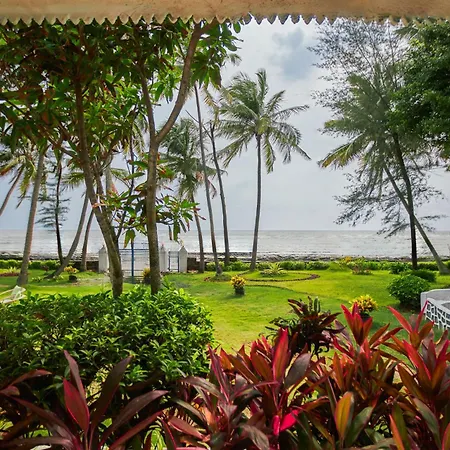 Stayvista's Bharat - Beachfront Serenity With A Spacious Lawn