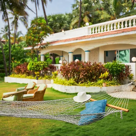 Stayvista's Bharat - Beachfront Serenity With A Spacious Lawn *