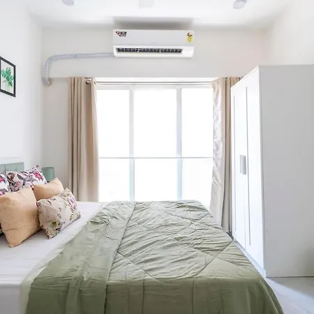 Trendy 2bhk Near Bkc