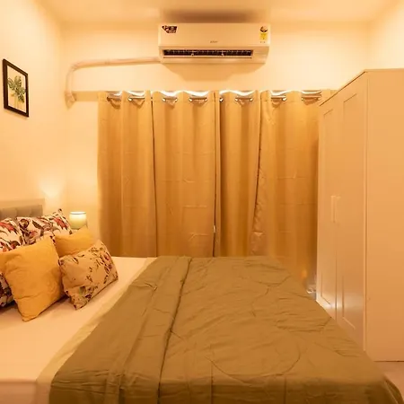 Trendy 2bhk Near Bkc Apartment
