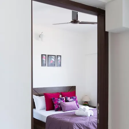 Skyline View 2bhk Near Oberoi Mall & Nesco * Mumbai