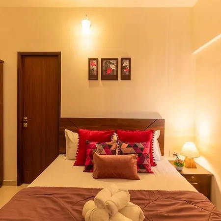Skyline View 2bhk Near Oberoi Mall & Nesco Mumbai
