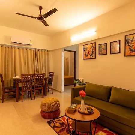 Apartment Skyline View 2bhk Near Oberoi Mall & Nesco Mumbai