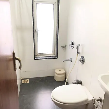 Homestay Treat Homes Service In Bkc Siddhant 401 Mumbai