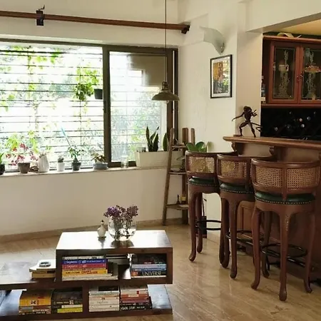 Apartment Sunny Side Treehouse Entire Apartment *