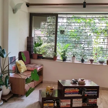 Sunny Side Treehouse Entire Apartment * Mumbai