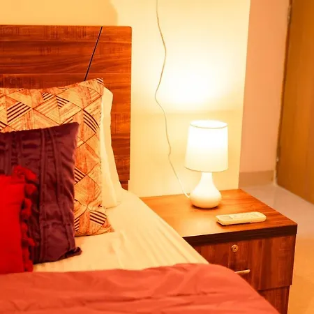 Boho, Breezy, Sun-kissed 2bhk Nr Bkc & Airport Mumbai