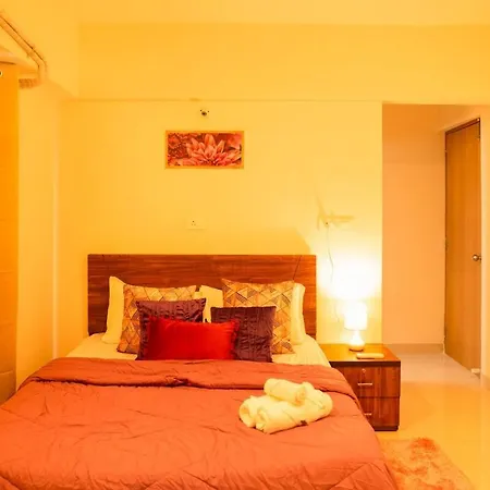 Boho, Breezy, Sun-kissed 2bhk Nr Bkc & Airport Apartment Mumbai