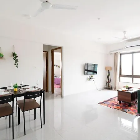 Boho, Breezy, Sun-kissed 2bhk Nr Bkc & Airport Mumbai
