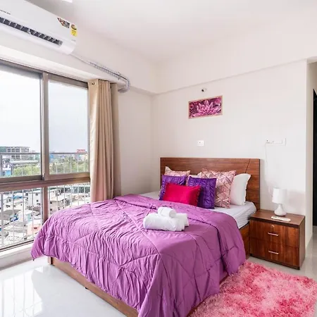 Boho, Breezy, Sun-kissed 2bhk Nr Bkc & Airport Apartment Mumbai
