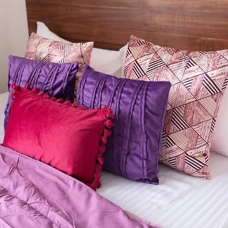 Boho, Breezy, Sun-kissed 2bhk Nr Bkc & Airport *