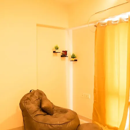 Boho, Breezy, Sun-kissed 2bhk Nr Bkc & Airport * Mumbai