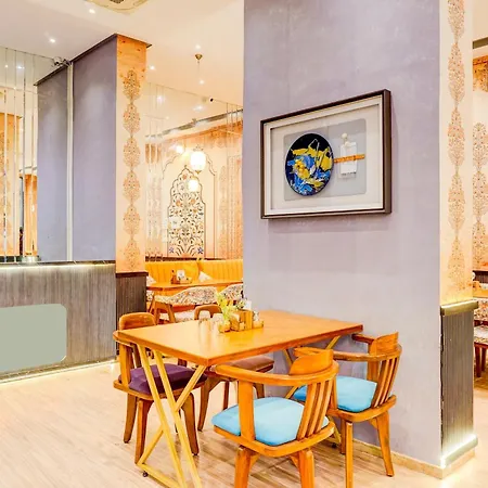 Hotel Townhouse Exhibition Centre Goregaon 3*