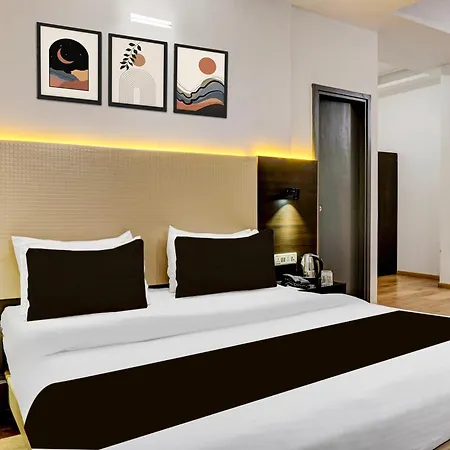 Hotel Townhouse Exhibition Centre Goregaon 3*