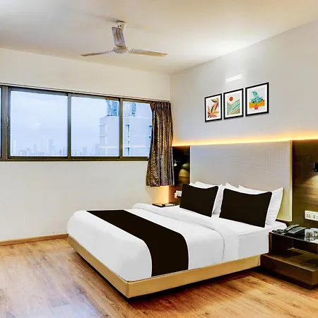 Townhouse Exhibition Centre Goregaon 3*