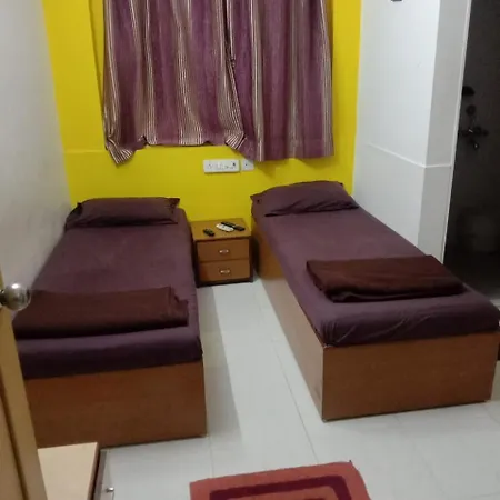 Srujan Sarai Service Guest house *