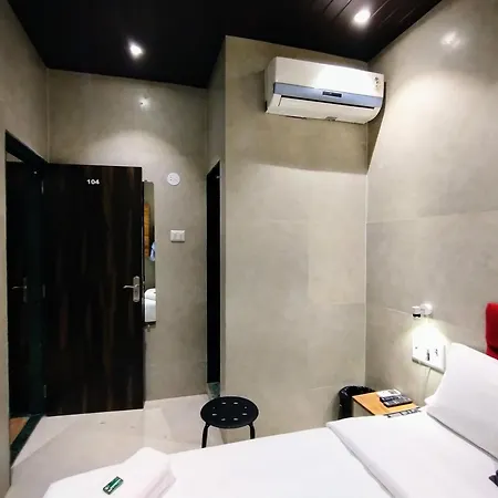Inn Eros - Nr Airport T2 Mumbai