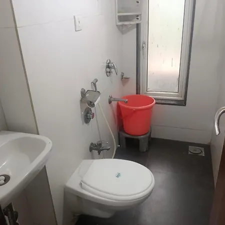 Homestay Treat Homes Service In Bkc Siddhant 401 *