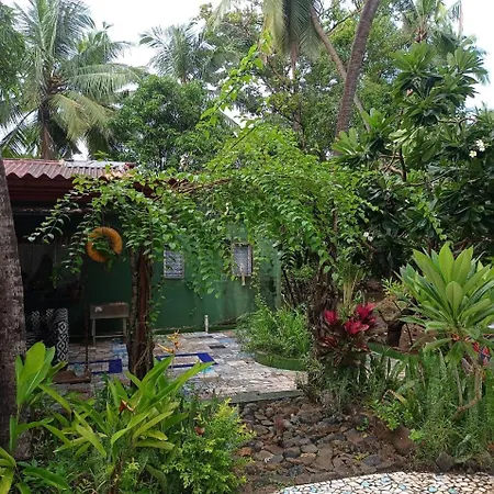 Holiday home Interlude - By The Druids Garden Mumbai