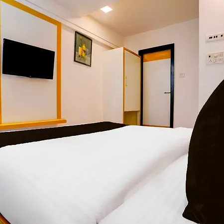 O Andheri West Near Kokilaben Hospital Hotel 3*