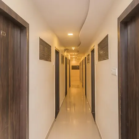 O Golden Nest Near Chhatrapati Shivaji International Airport Hotel