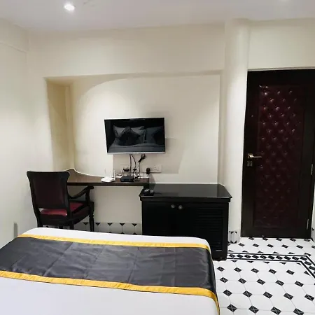 Homestay Corporate - Corporate In Jb Nagar Mumbai