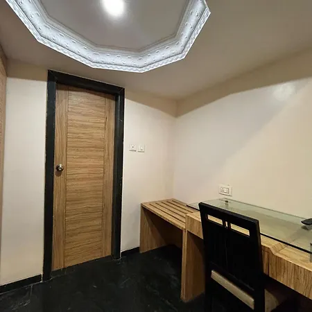 Sahar Garden Near International Airport Hotel Mumbai