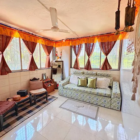 Oracle - Terrace Bandra Apartment *