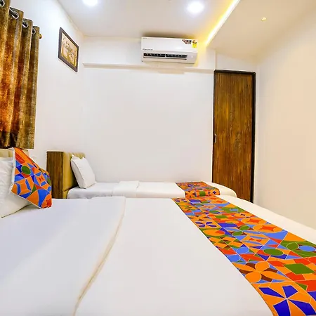 Fabhotel Shahi Palace Inn