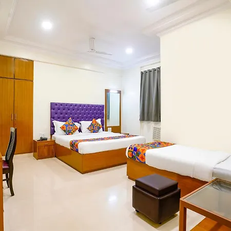 Hotel Fabhotel Cruz Royale - Nr- Bandra West Mumbai