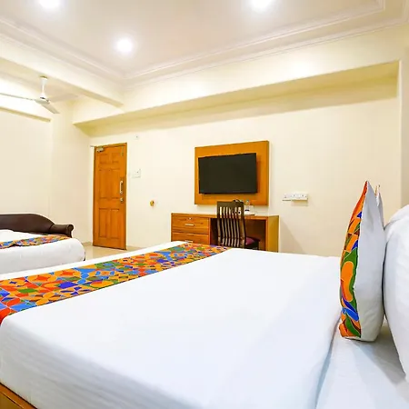 Hotel Fabhotel Cruz Royale - Nr- Bandra West Mumbai