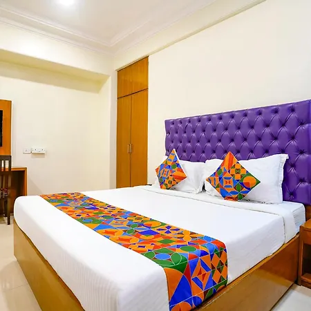 Fabhotel Cruz Royale - Nr- Bandra West Mumbai