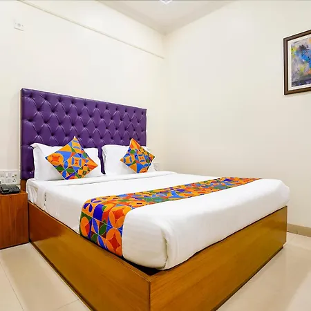 Fabhotel Cruz Royale - Nr- Bandra West Mumbai
