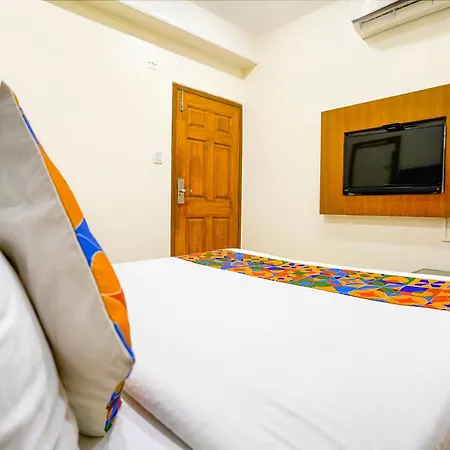 Fabhotel Cruz Royale - Nr- Bandra West Hotel