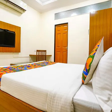 Fabhotel Cruz Royale - Nr- Bandra West Mumbai