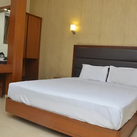 Ashray International, Sion - Near Bkc Hotel