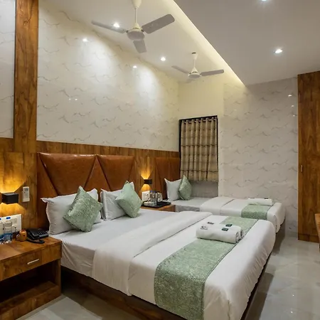 Heraa International Hotel