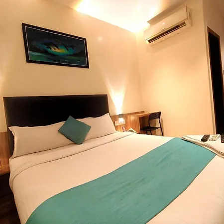 Deluxe Residency Nr- International Airport * Mumbai