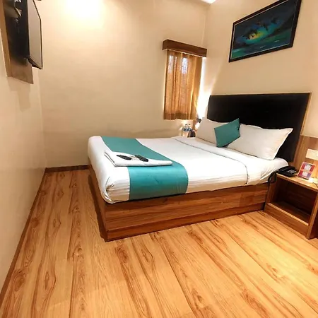 Deluxe Residency Nr- International Airport *