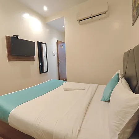 Hotel Deluxe Residency Nr- International Airport Mumbai