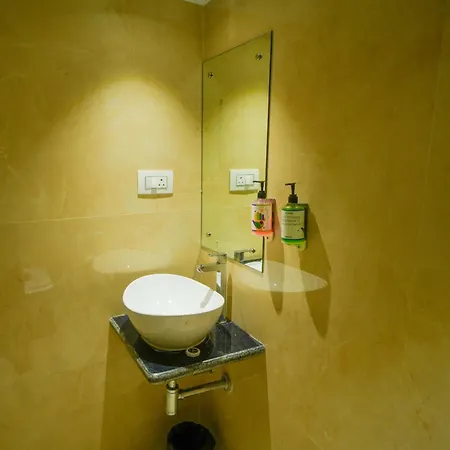 Skylink Hospitality Mahalaxmi 3*