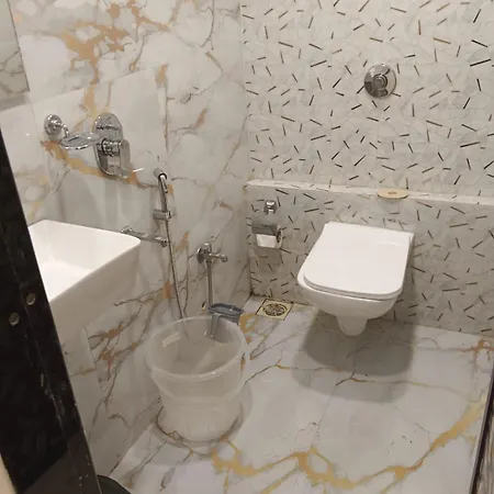 Hotel Priceless Galaxy Nesco Goregoan