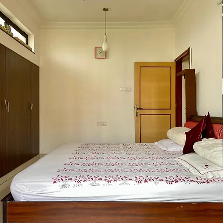 Sk Only For Females Apartment *